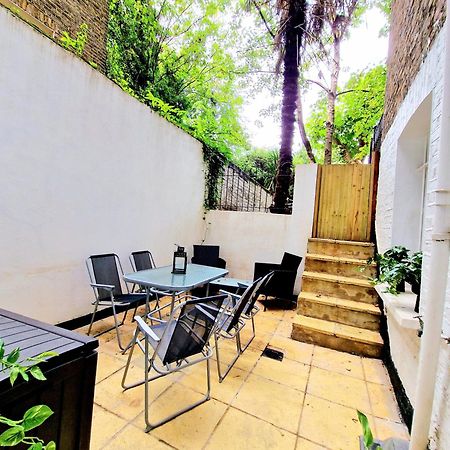Spacious & Cosy 2 Bedroom Home Plus 2 Sofa-Beds With Private Entrance And Back Patio, 3 Min Walk To Earl'S Court Station Londres Exterior foto