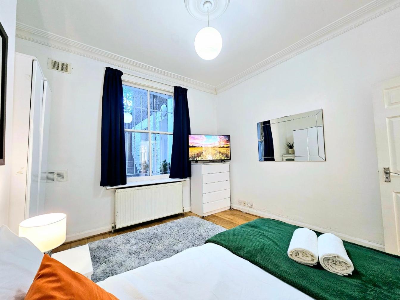 Spacious & Cosy 2 Bedroom Home Plus 2 Sofa-Beds With Private Entrance And Back Patio, 3 Min Walk To Earl'S Court Station Londres Exterior foto